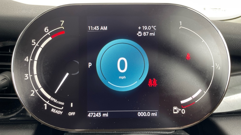 MINI Hatchback 1.5 Cooper Classic 3dr Auto [Comfort/Nav Pack] Petrol Hatchback - Image 9