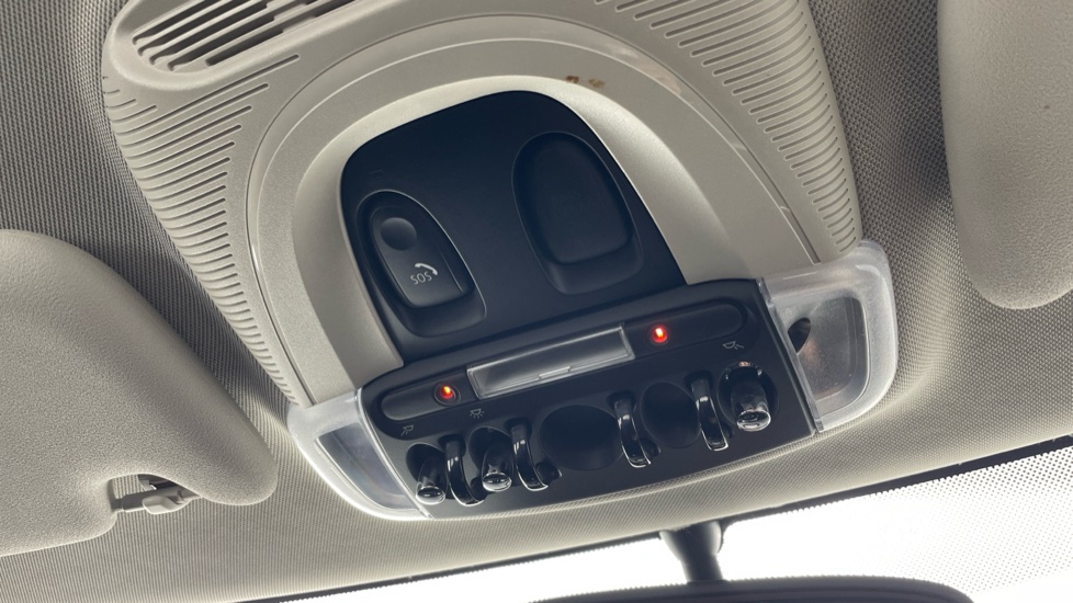 MINI Hatchback 1.5 Cooper Classic 3dr Auto [Comfort/Nav Pack] Petrol Hatchback - Image 57
