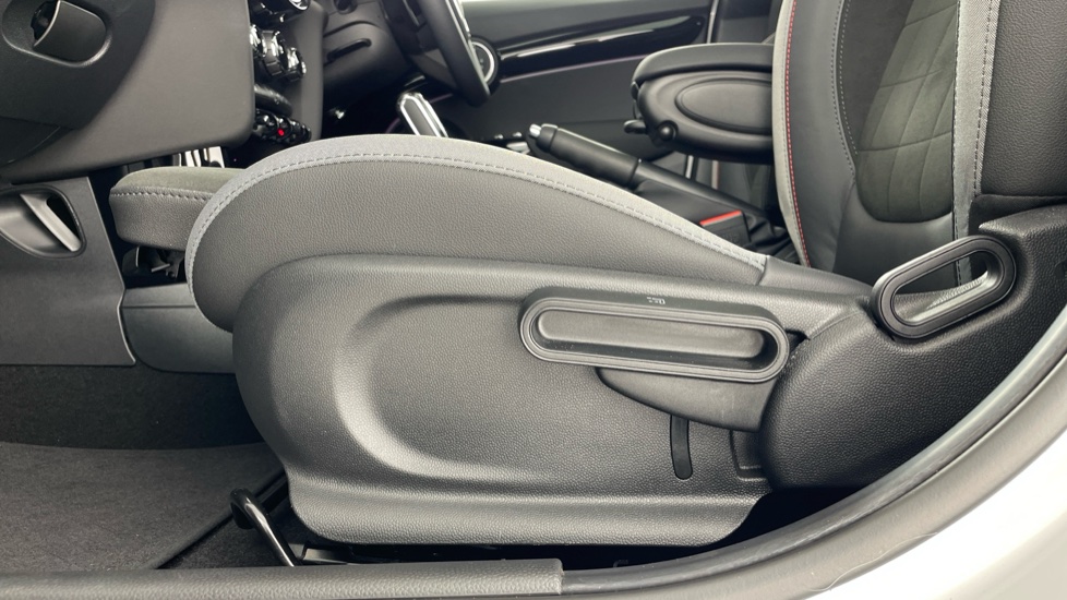 MINI Hatchback 2.0 Cooper S Sport 5dr Auto Petrol Hatchback - Image 28
