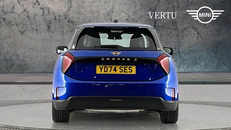 MINI Cooper 160kW SE Exclusive 54kWh 3dr Auto Electric Hatchback - Image 15