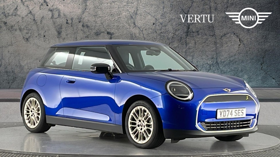 MINI Cooper 160kW SE Exclusive 54kWh 3dr Auto Electric Hatchback - Image 1