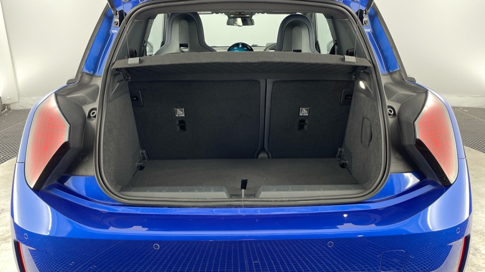 MINI Cooper 160kW SE Exclusive 54kWh 3dr Auto Electric Hatchback - Image 13