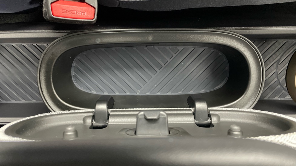 MINI Cooper 160kW SE Exclusive 54kWh 3dr Auto Electric Hatchback - Image 53