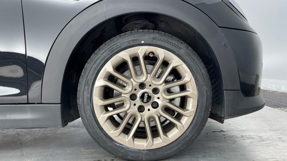 MINI Cooper 1.5 C Exclusive [Level 1] 3dr Auto Petrol Hatchback - Image 14