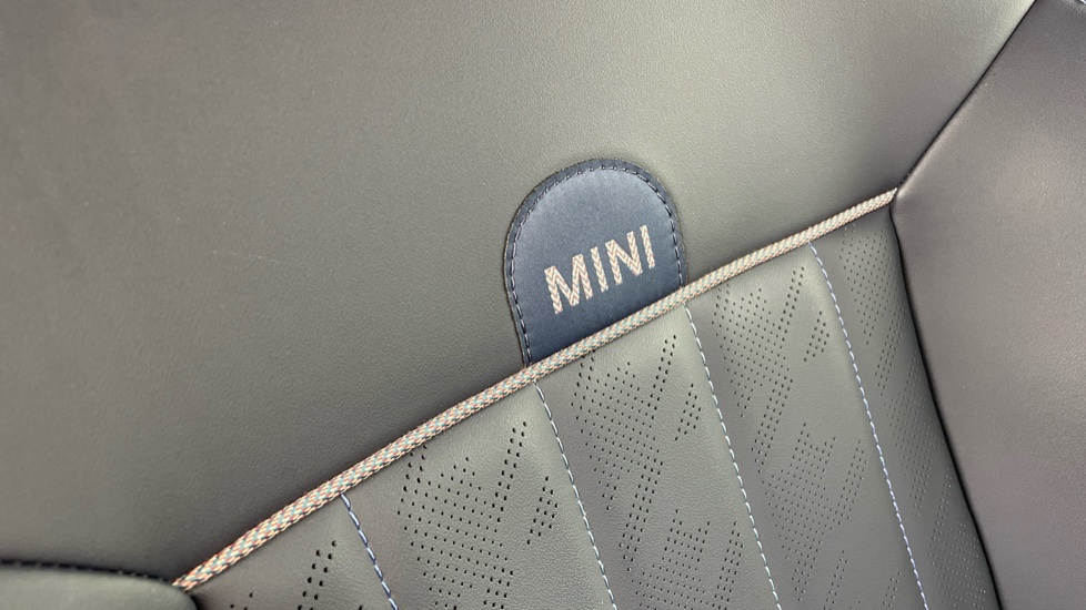 MINI Cooper 1.5 C Exclusive [Level 1] 3dr Auto Petrol Hatchback - Image 47