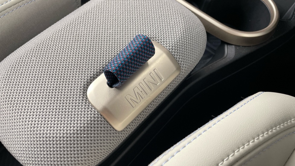 MINI Cooper 1.5 C Exclusive 5dr Auto Petrol Hatchback - Image 19