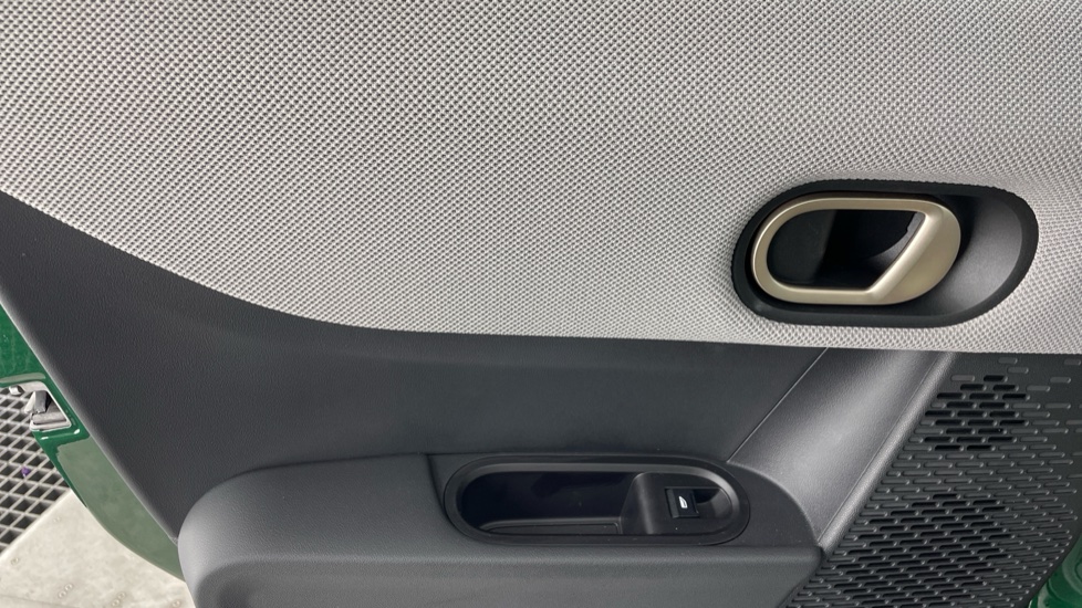 MINI Cooper 1.5 C Exclusive 5dr Auto Petrol Hatchback - Image 30
