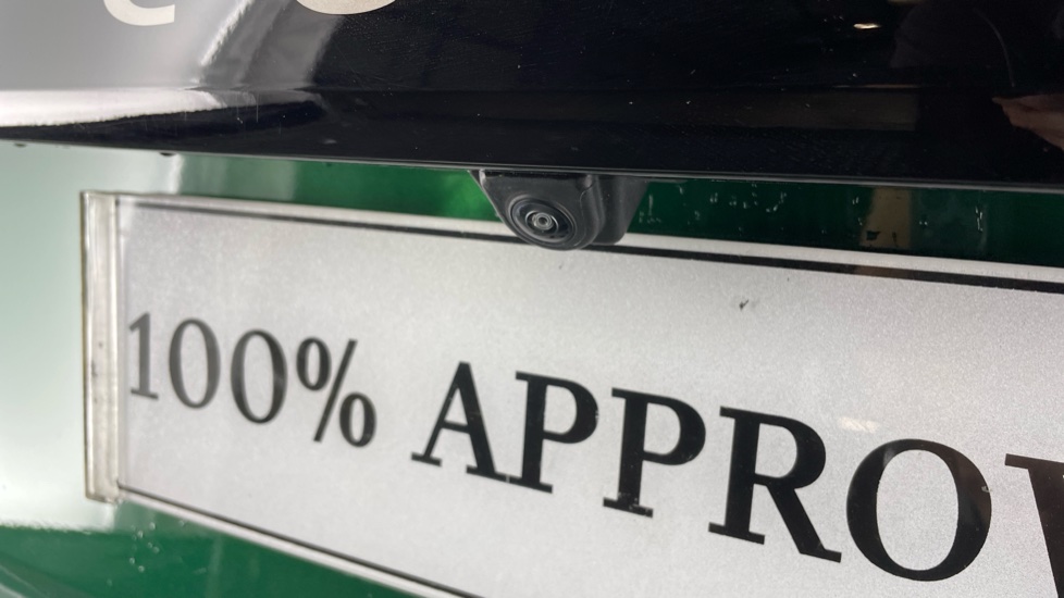 MINI Cooper 1.5 C Exclusive 5dr Auto Petrol Hatchback - Image 41