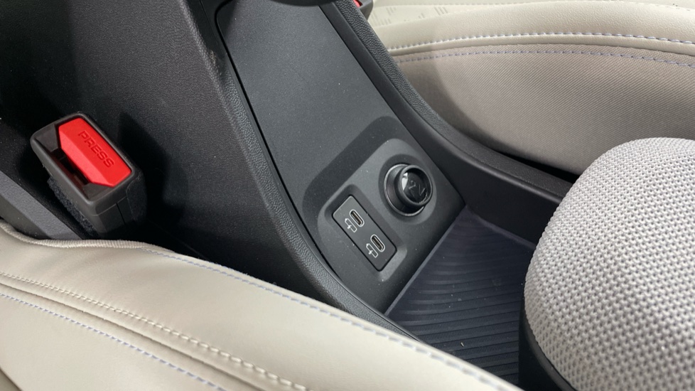 MINI Cooper 1.5 C Exclusive 5dr Auto Petrol Hatchback - Image 53