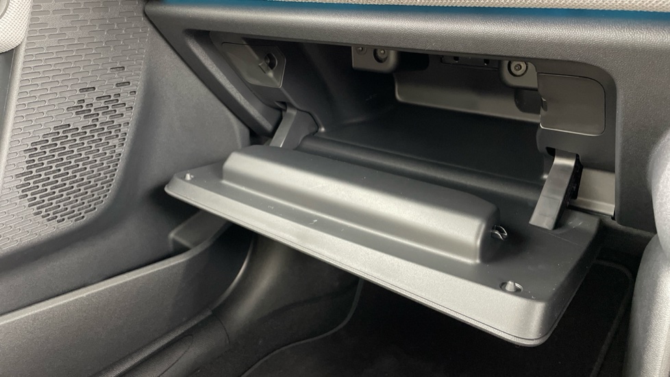 MINI Cooper 1.5 C Exclusive 5dr Auto Petrol Hatchback - Image 76