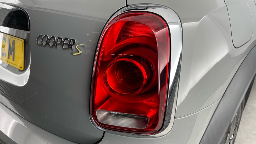 MINI Countryman 1.5 Cooper S E ALL4 PHEV 5dr Auto Hatchback - Image 22