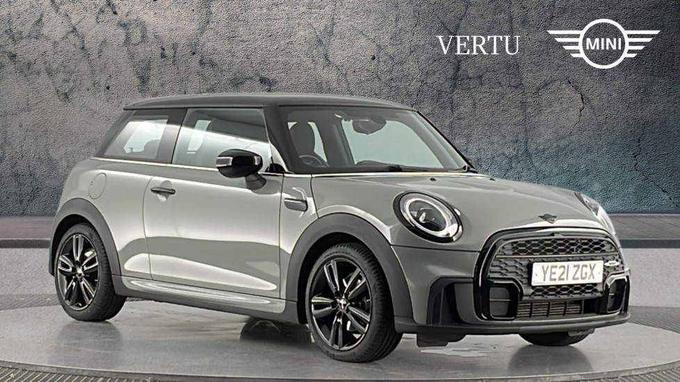 MINI Hatchback 1.5 Cooper Sport 3dr Auto Petrol Hatchback - Image 1