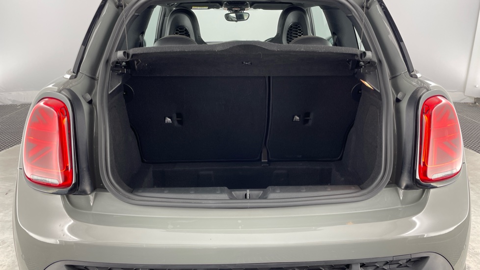 MINI Hatchback 1.5 Cooper Sport 3dr Auto Petrol Hatchback - Image 13