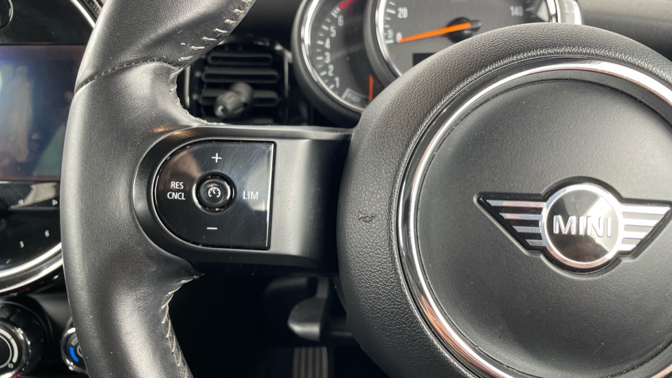 MINI Hatchback 1.5 Cooper Sport 3dr Auto Petrol Hatchback - Image 17