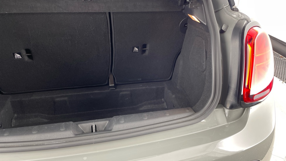 MINI Hatchback 1.5 Cooper Sport 3dr Auto Petrol Hatchback - Image 40
