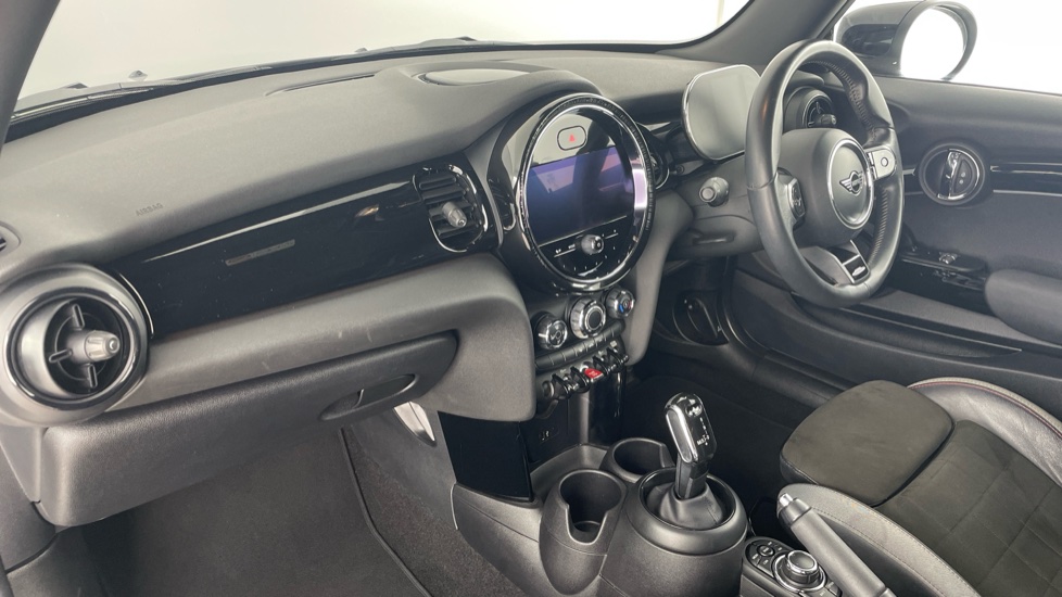 MINI Hatchback 1.5 Cooper Sport 3dr Petrol Hatchback - Image 7