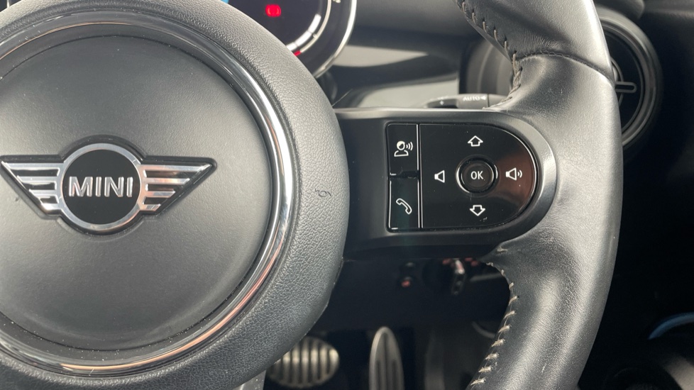 MINI Hatchback 1.5 Cooper Sport 3dr Petrol Hatchback - Image 18