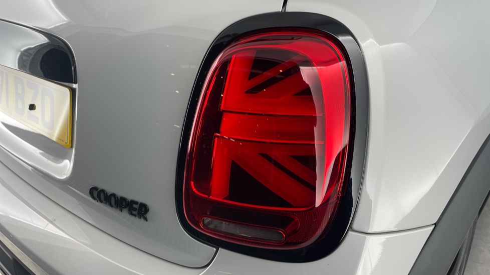MINI Hatchback 1.5 Cooper Sport 3dr Petrol Hatchback - Image 22