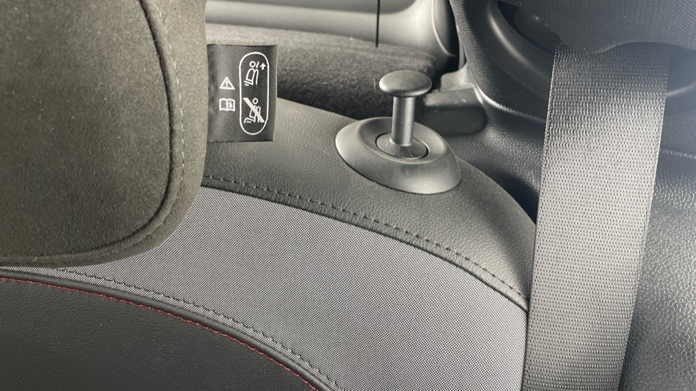 MINI Hatchback 1.5 Cooper Sport 3dr Petrol Hatchback - Image 37