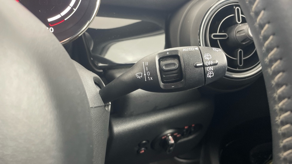 MINI Hatchback 1.5 Cooper Sport 3dr Petrol Hatchback - Image 57