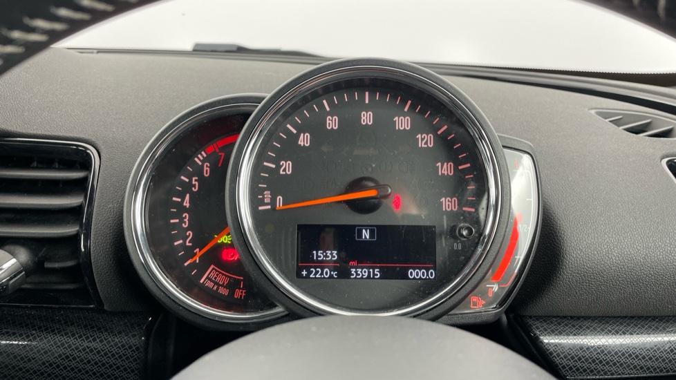 MINI Clubman 1.5 Cooper Exclusive 6dr Petrol Estate - Image 9