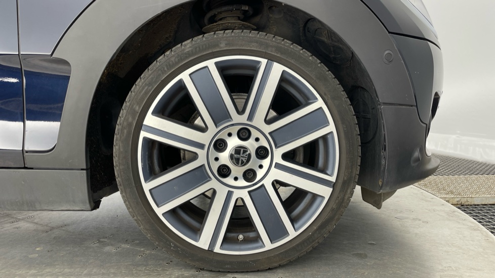 MINI Clubman 1.5 Cooper Exclusive 6dr Petrol Estate - Image 14