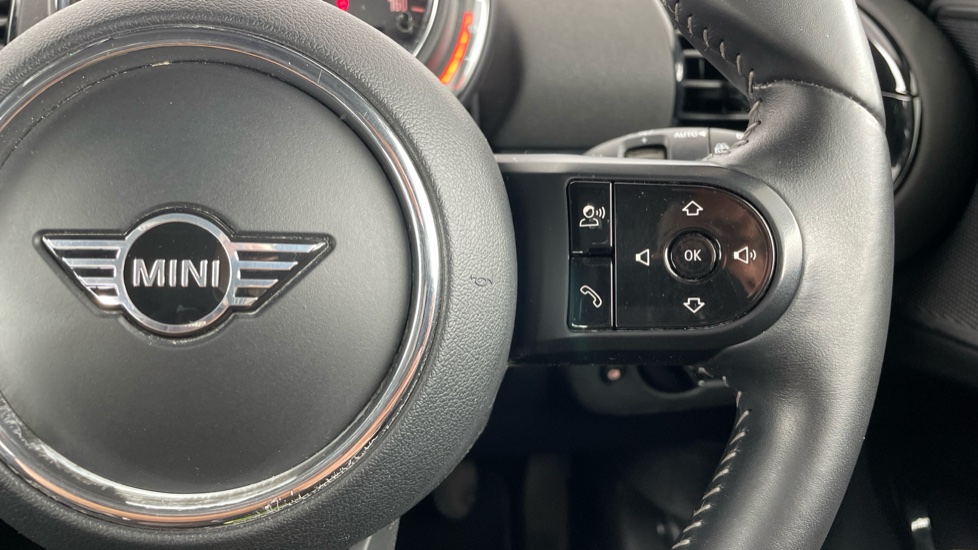 MINI Clubman 1.5 Cooper Exclusive 6dr Petrol Estate - Image 18