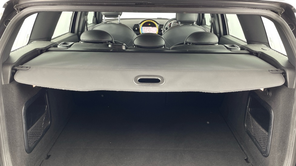 MINI Clubman 1.5 Cooper Exclusive 6dr Petrol Estate - Image 45