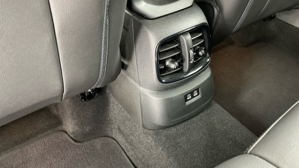 MINI Countryman 1.5 Cooper Sport 5dr Auto Petrol Hatchback - Image 32