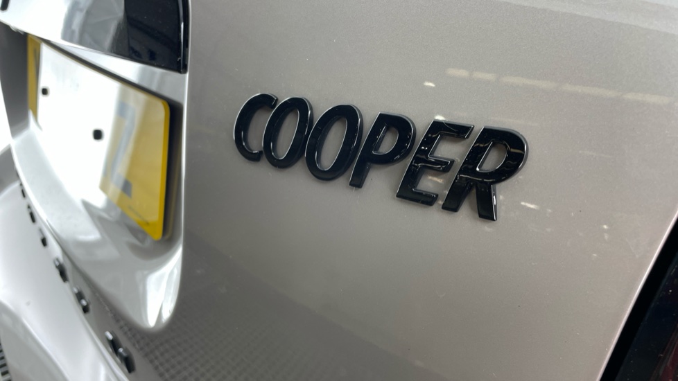 MINI Countryman 1.5 Cooper Sport 5dr Auto Petrol Hatchback - Image 43