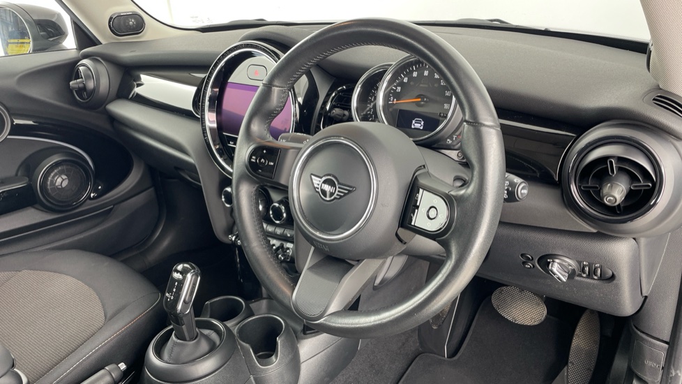 MINI Hatchback 1.5 Cooper Classic 3dr Auto Petrol Hatchback - Image 6