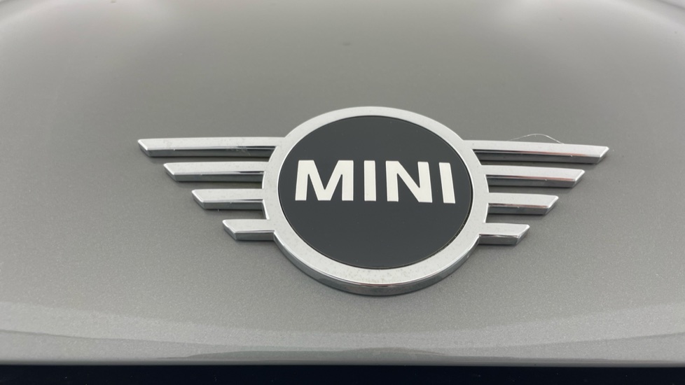 MINI Hatchback 1.5 Cooper Classic 3dr Auto Petrol Hatchback - Image 24