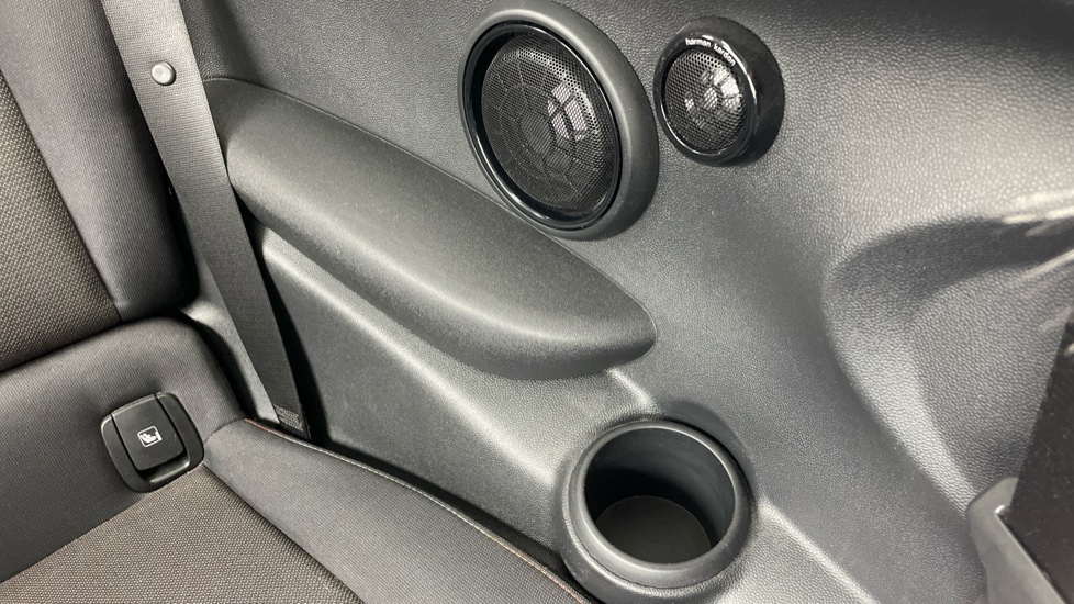 MINI Hatchback 1.5 Cooper Classic 3dr Auto Petrol Hatchback - Image 33