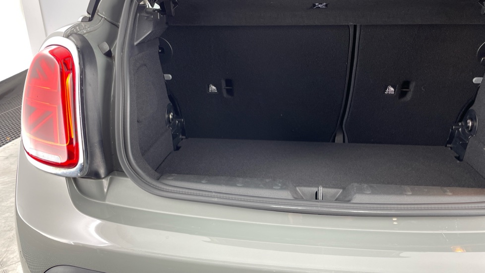 MINI Hatchback 1.5 Cooper Classic 3dr Auto Petrol Hatchback - Image 36