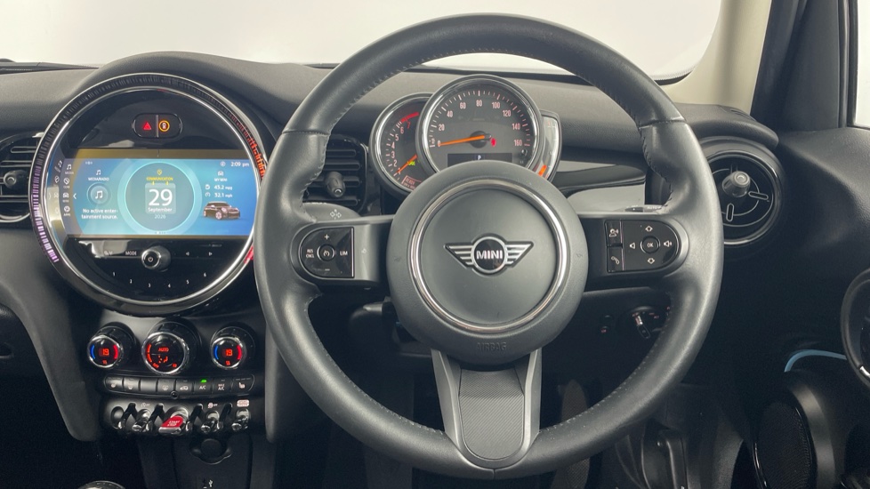 MINI Hatchback 1.5 Cooper Classic II 5dr Petrol Hatchback - Image 5