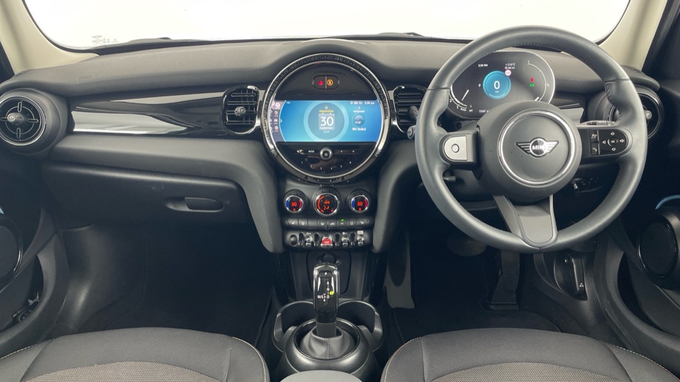 MINI Hatchback 1.5 Cooper Classic Premium 5dr Auto Petrol Hatchback - Image 4