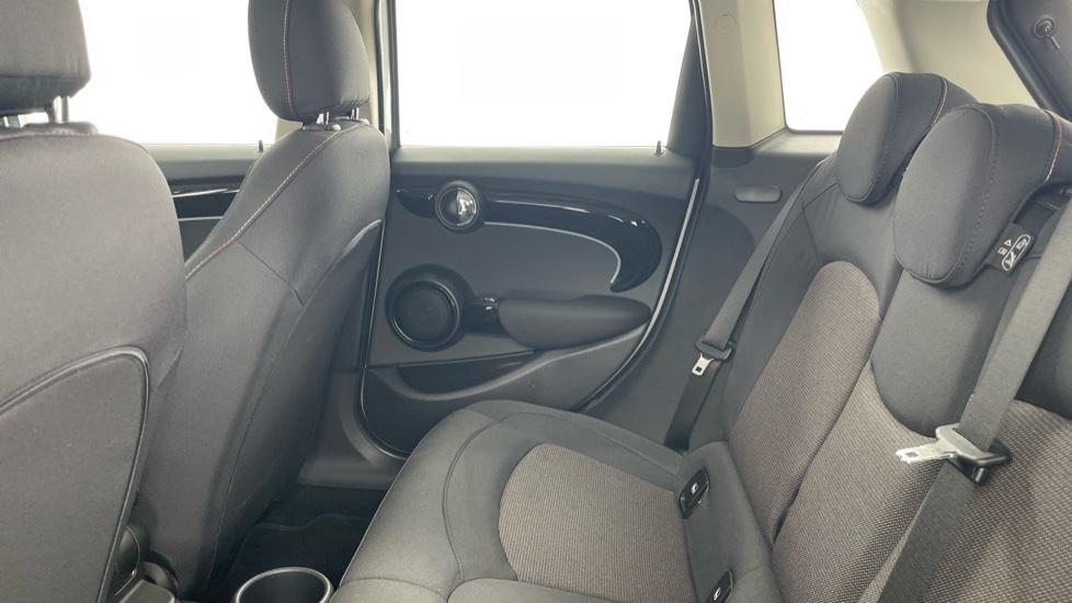 MINI Hatchback 1.5 Cooper Classic Premium 5dr Auto Petrol Hatchback - Image 12