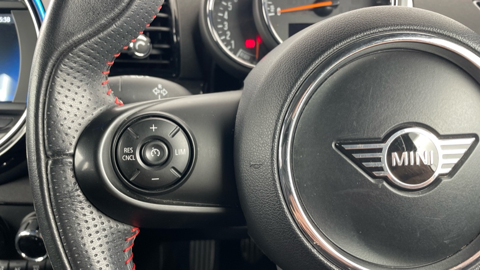 MINI Clubman 1.5 Cooper Sport 6dr Petrol Estate - Image 17