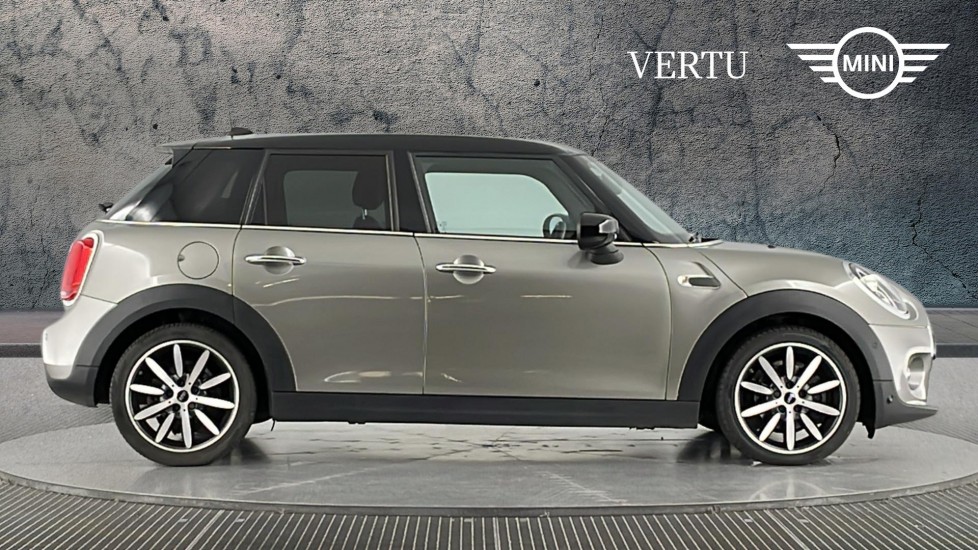 MINI Hatchback 1.5 Cooper Exclusive II 5dr Petrol Hatchback - Image 3