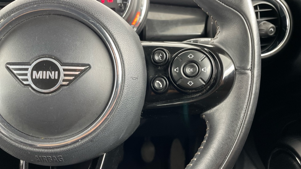 MINI Hatchback 1.5 Cooper Exclusive II 5dr Petrol Hatchback - Image 18