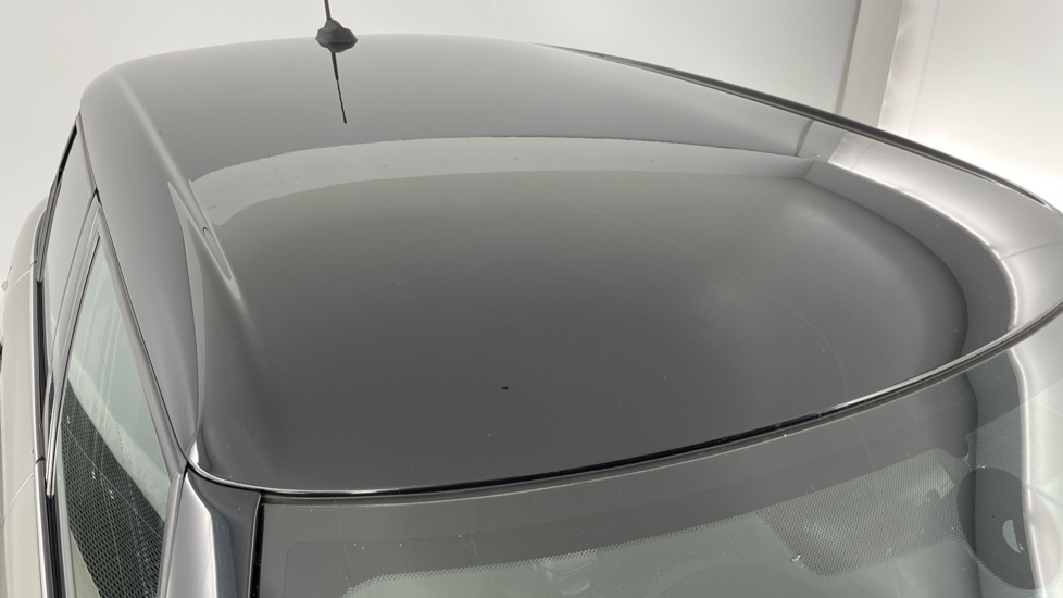 MINI Hatchback 1.5 Cooper Exclusive II 5dr Petrol Hatchback - Image 21