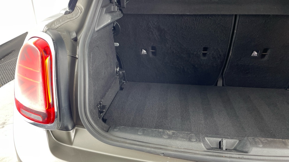 MINI Hatchback 1.5 Cooper Exclusive II 5dr Petrol Hatchback - Image 39