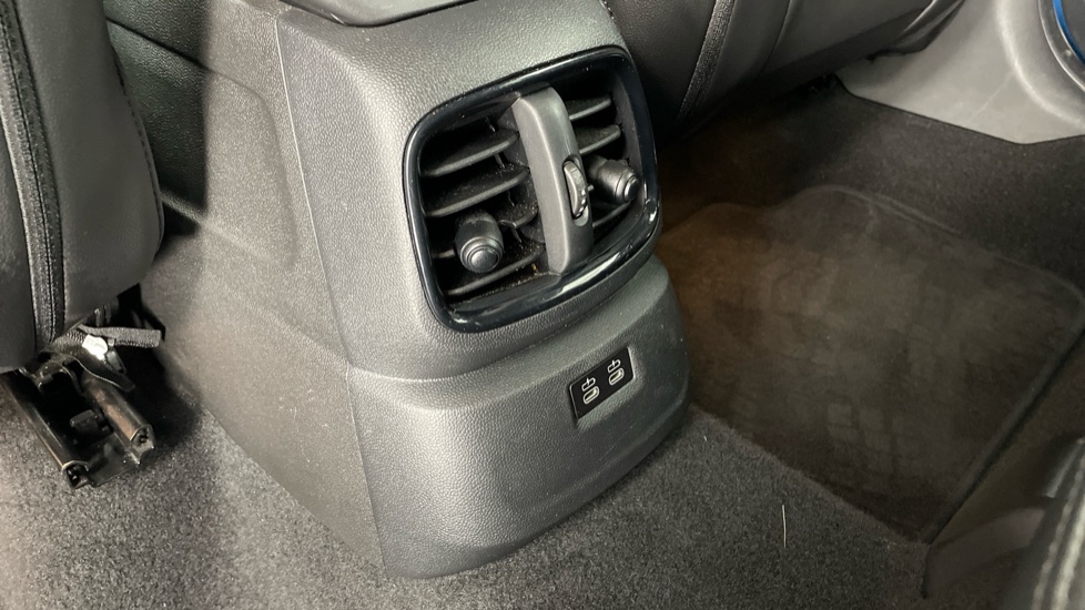 MINI Countryman 1.5 Cooper Sport 5dr Auto Petrol Hatchback - Image 33