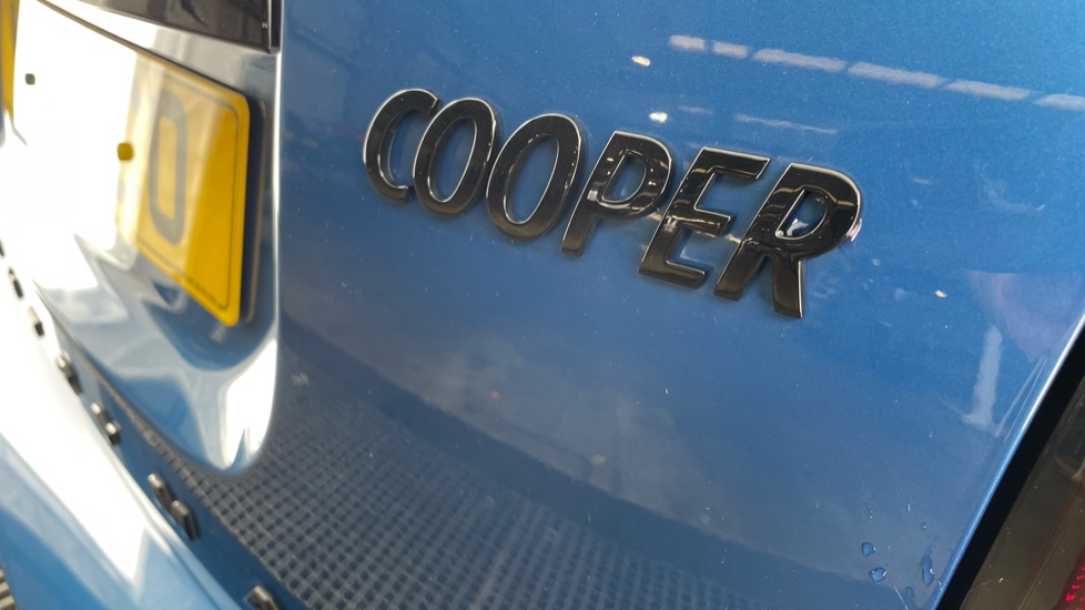 MINI Countryman 1.5 Cooper Sport 5dr Auto Petrol Hatchback - Image 45