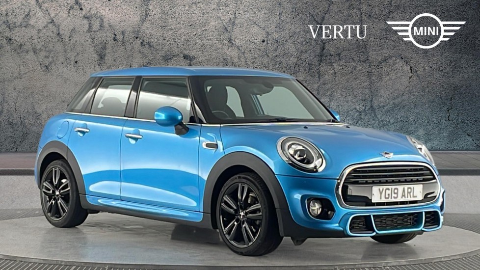 MINI Hatchback 1.5 Cooper II 5dr Petrol Hatchback - Image 1