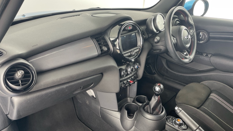 MINI Hatchback 1.5 Cooper II 5dr Petrol Hatchback - Image 7