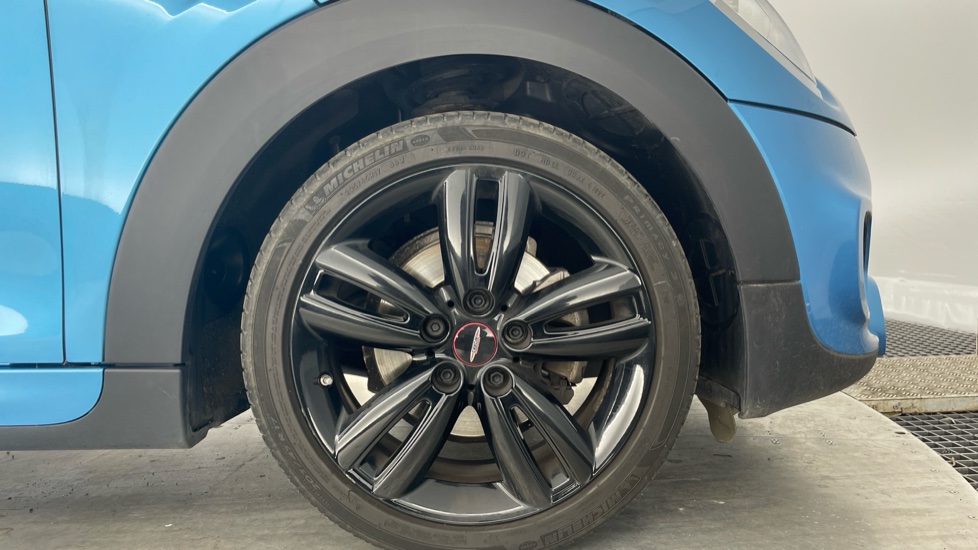 MINI Hatchback 1.5 Cooper II 5dr Petrol Hatchback - Image 14