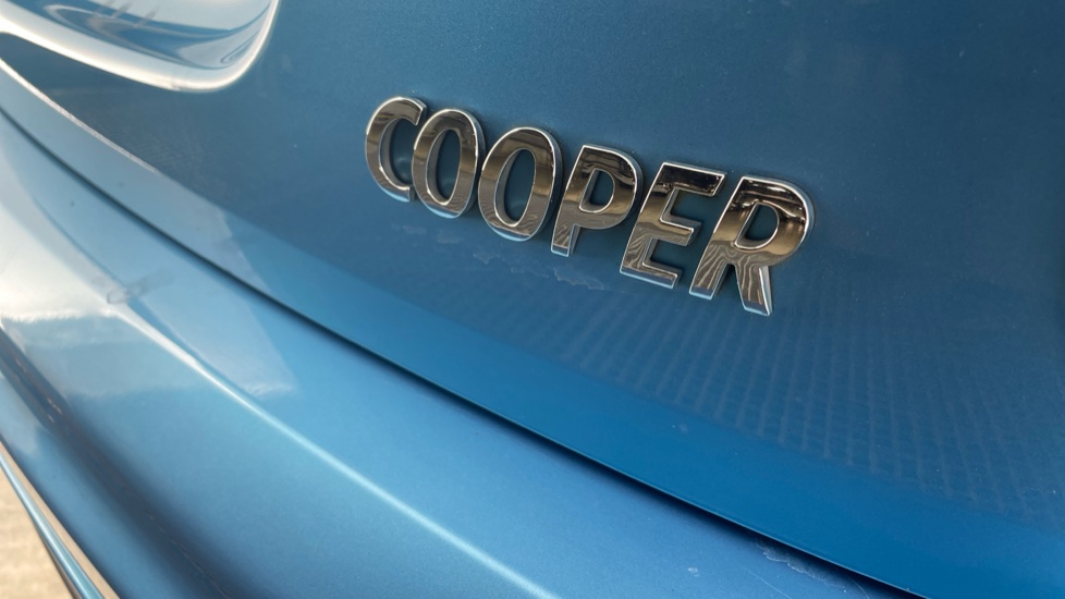 MINI Hatchback 1.5 Cooper II 5dr Petrol Hatchback - Image 40