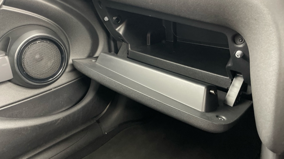 MINI Hatchback 1.5 Cooper II 5dr Petrol Hatchback - Image 61