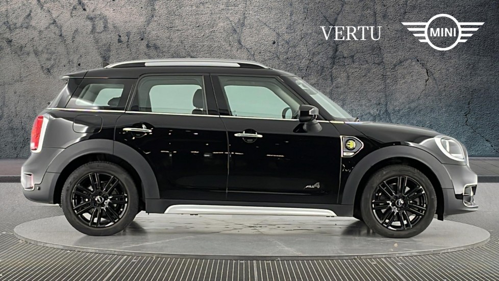 MINI Countryman 1.5 Cooper S E Exclusive ALL4 PHEV 5dr Auto Hatchback - Image 3